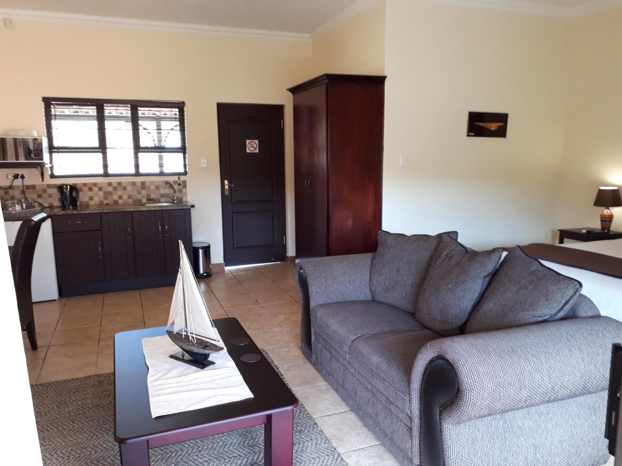 Serenight Guesthouse Pretoria-Noord エクステリア 写真