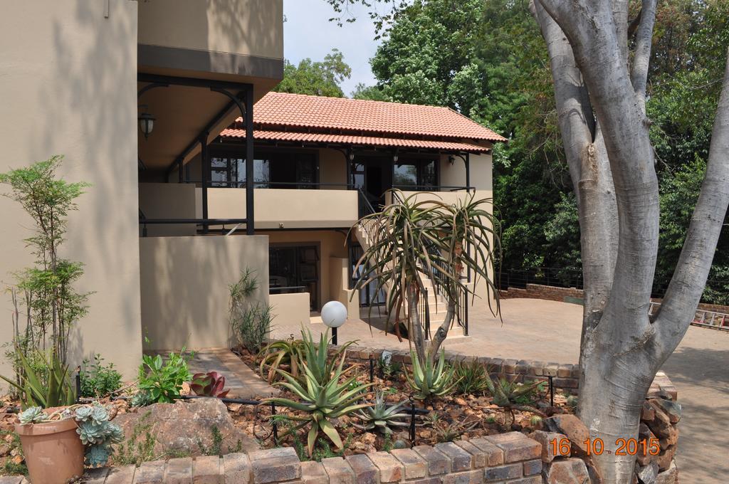 Serenight Guesthouse Pretoria-Noord エクステリア 写真