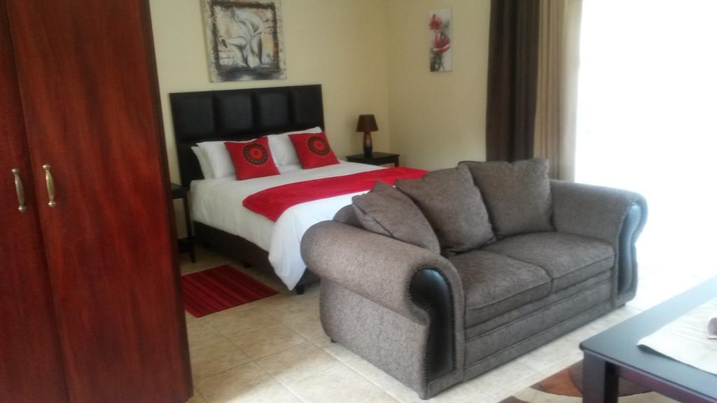 Serenight Guesthouse Pretoria-Noord 部屋 写真