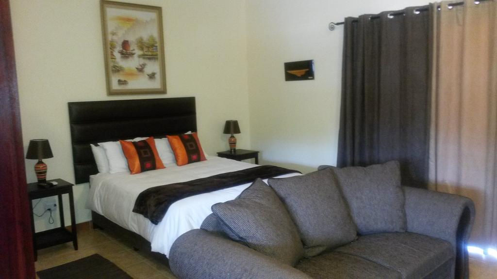 Serenight Guesthouse Pretoria-Noord 部屋 写真