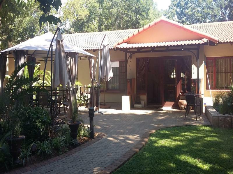 Serenight Guesthouse Pretoria-Noord エクステリア 写真